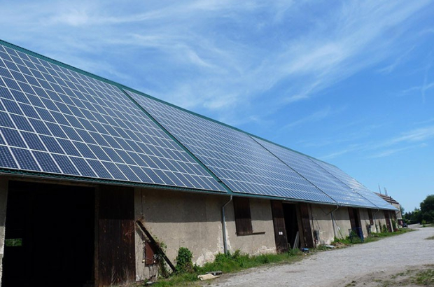 Photovoltaikanlage mit Leistung von 261 kWp