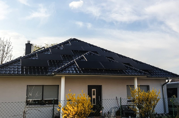 23 Module auf einem Winkelbungalow in Brieselang