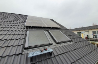 Berlin Hohenschönhausen - Reihenhaus mit Hybrid-System und USV - platzsparend und günstig