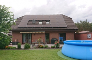 Premnitz - 30 Heckert Solarmodule - quer montiert