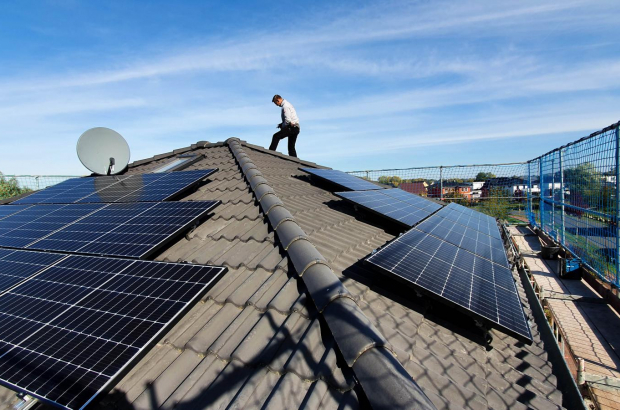 Falkensee Photovoltaikanlage auf Stadtvilla vier Seiten